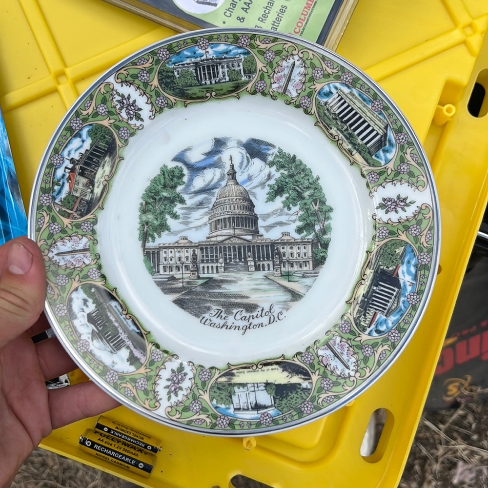 Vintage dc China plate WITH LIGHT UP BRACELETS